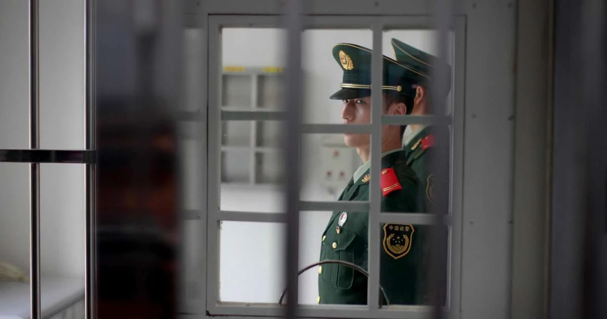 'Como sobrevivi por 5 anos em cruel cadeia da China para presos estrangeiros'