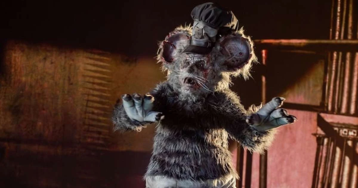 'Screamboat' quer assustar, mas é terror trash que faz rir com Mickey Mouse sanguinário e possuído