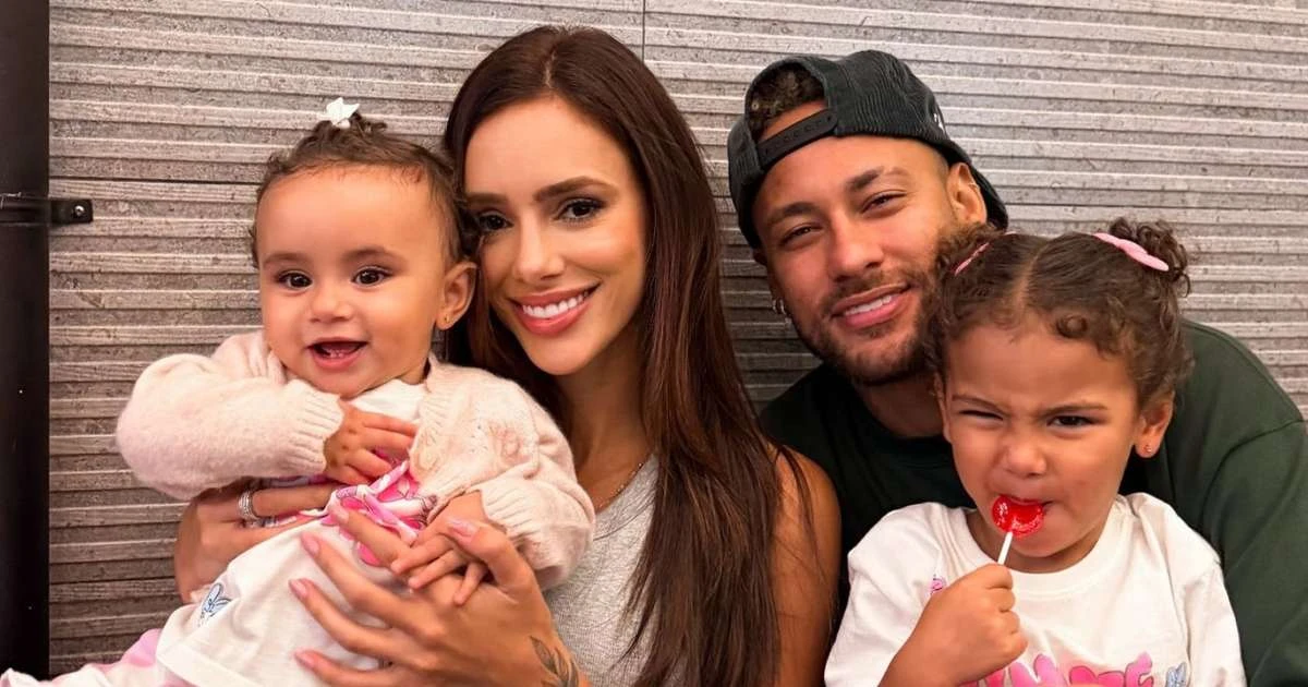 'Me deparo com coisas horríveis': esposa de Neymar, Bruna Biancardi reage à ataques e crimes contra Mavie e Mel, filhas com o jogador