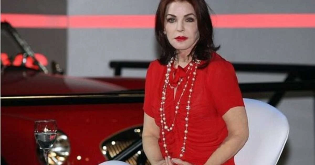 Priscila Presley diz que Michael Jackson casou com Lisa Marie para limpar imagem: 'Manipulador'