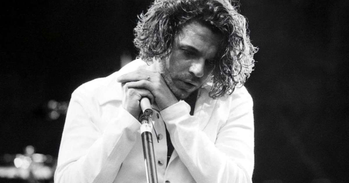 Da infância ao suicídio: 12 fatos marcantes sobre Michael Hutchence, do INXS