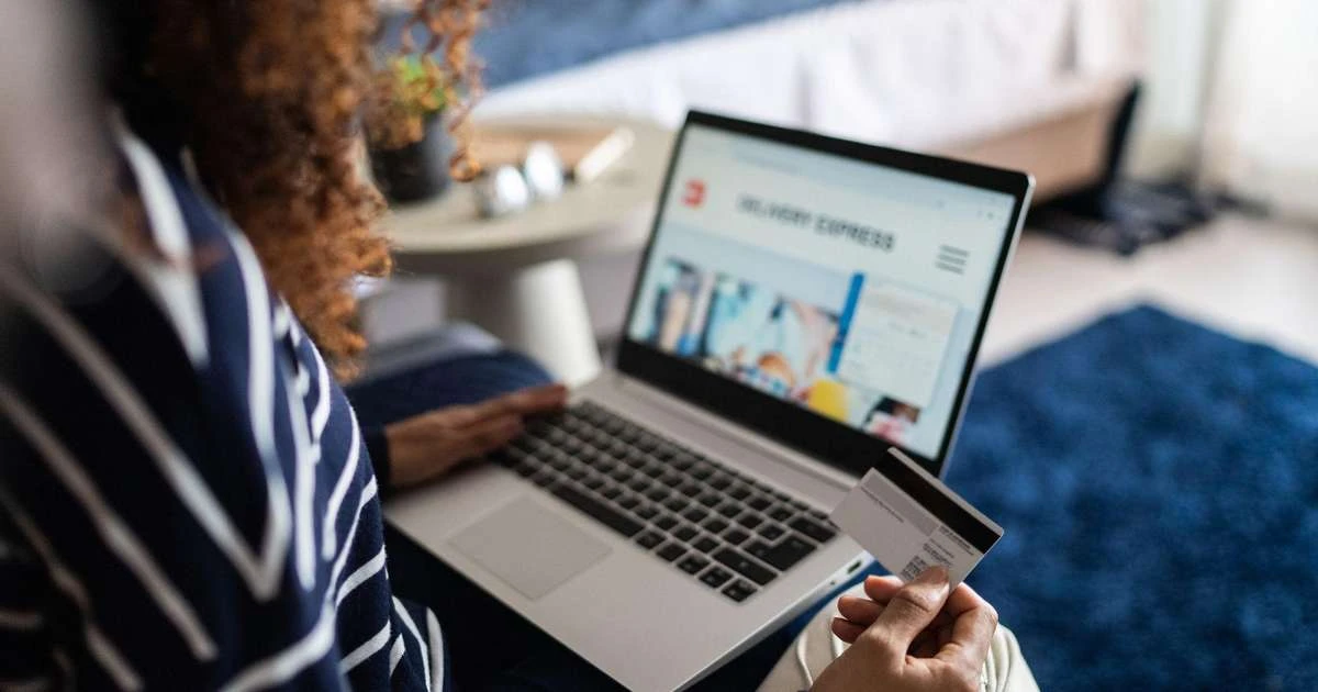 Black Friday: como inteligência artificial está sendo usada para dar golpes em consumidores