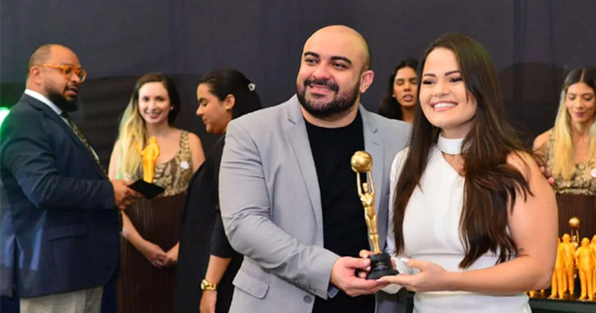 Noite de premiações marca início da ExpoDireito Brasil