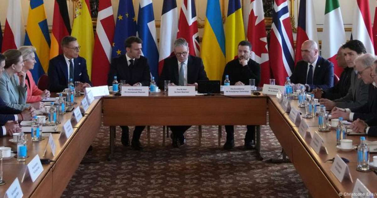 Europeus se oferecem como fiadores da paz na Ucrânia