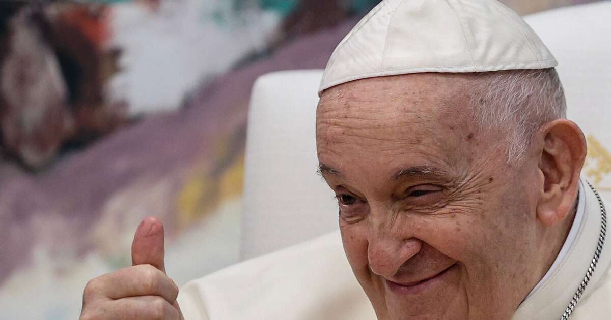 Quase ninguém sabe, mas Papa Francisco viveu um grande amor e chegou a escrever carta com pedido de casamento