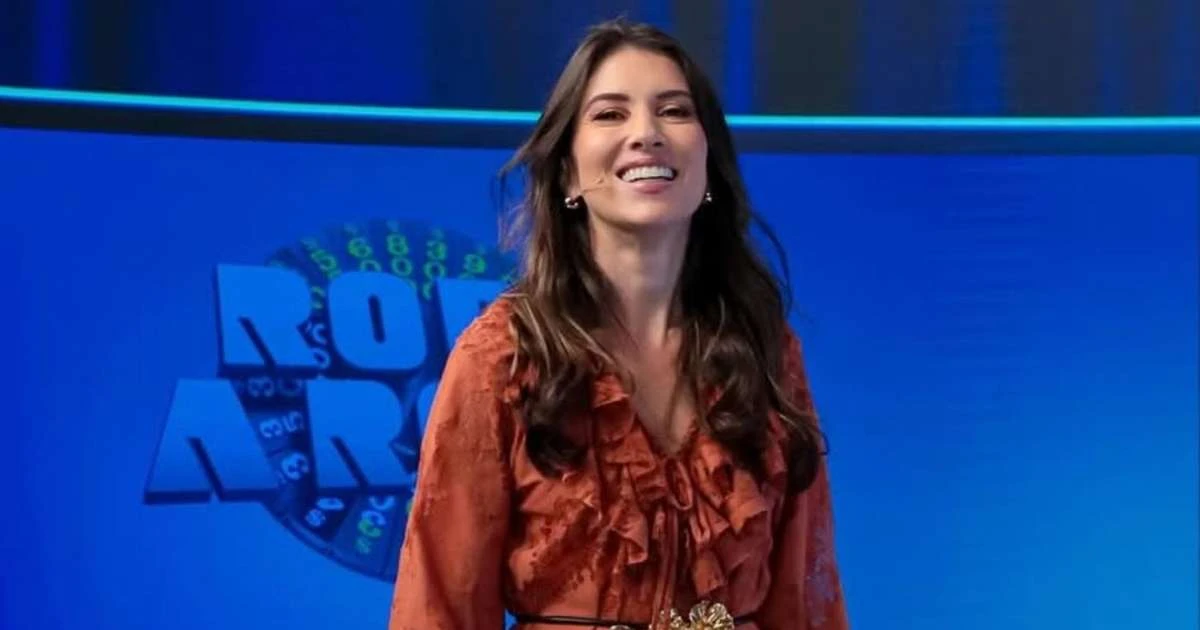 'Está grandão': prestes a completar dois anos, filho de Rebeca Abravanel surpreende em rara foto com a mãe famosa