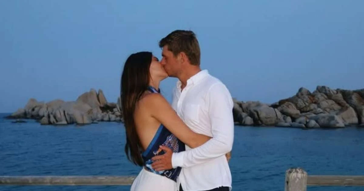 Kelly Piquet e Max Verstappen surgem em clima romântico em foto rara nas redes sociais