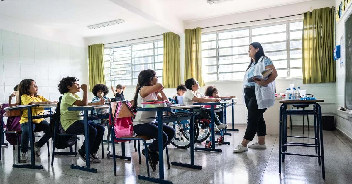 Brasileiros são metade dos estudantes imigrantes nas escolas de Portugal