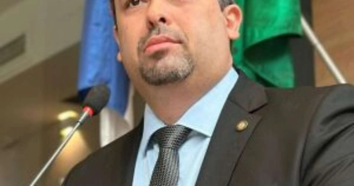 Felipe Alecrim aponta incoerência entre fala de João Campos e posição do PSB na PEC da Blindagem