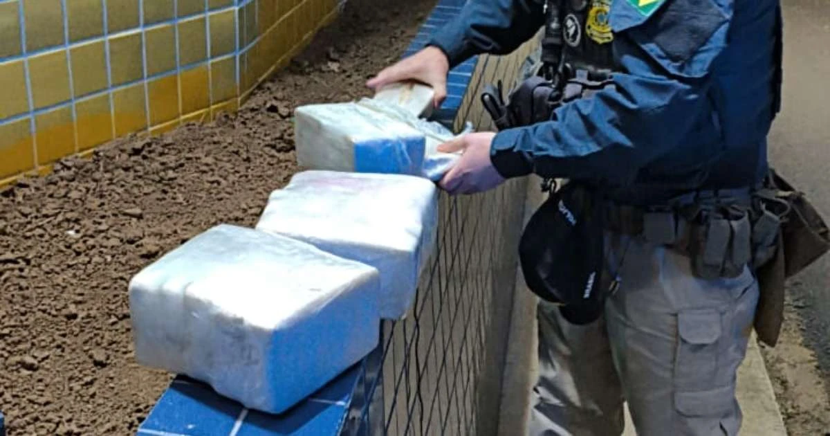 Mais de 15,5 kg de crack é apreendido em ônibus intermunicipal em São Borja