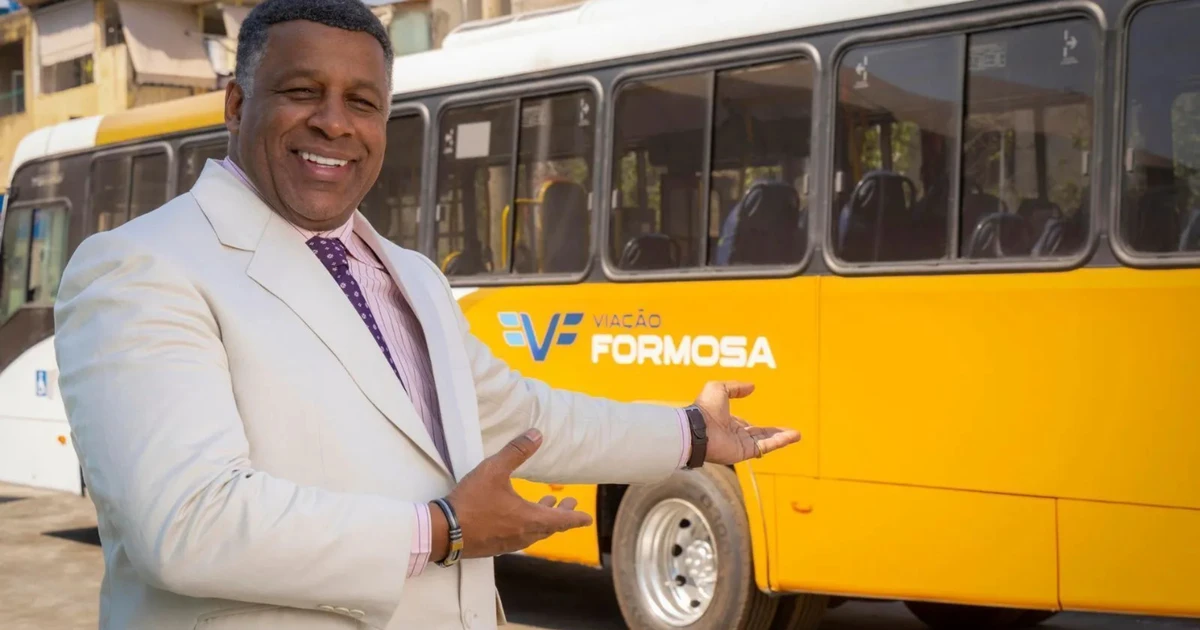Ailton Graça relembra papel como marido de Viviane Araújo em novela: 'Extremamente ciumenta'