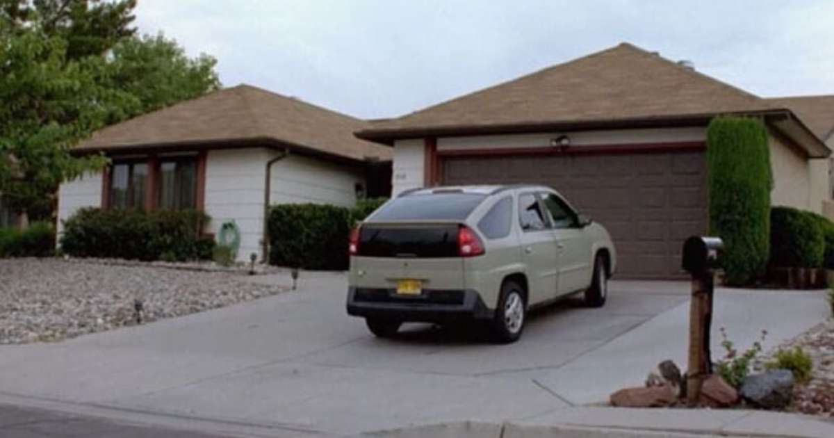 Breaking Bad: Fãs irritam dono da casa de Walter White, que toma decisão drástica