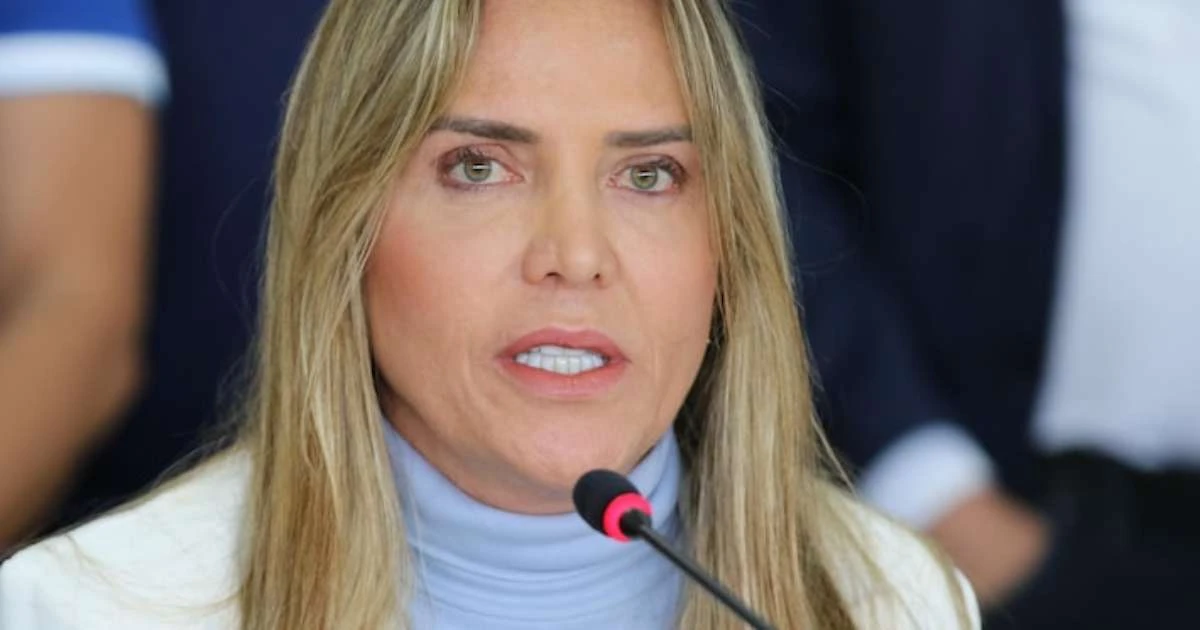 Governadora do DF segue internada na UTI após drenagem de pneumotórax