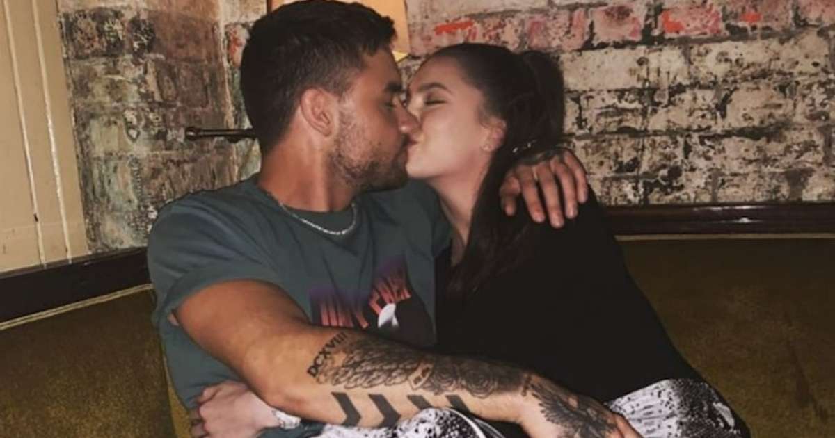 Ex-noiva de Liam Payne diz que ele usou heroína e mandou mensagens para fãs durante relacionamento