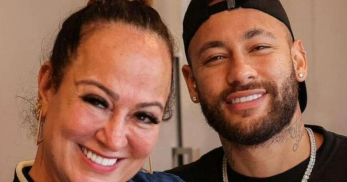 Mãe de Neymar, Nadine Gonçalves mostra fotos inéditas com a terceira neta, Helena: 'Nosso amor'