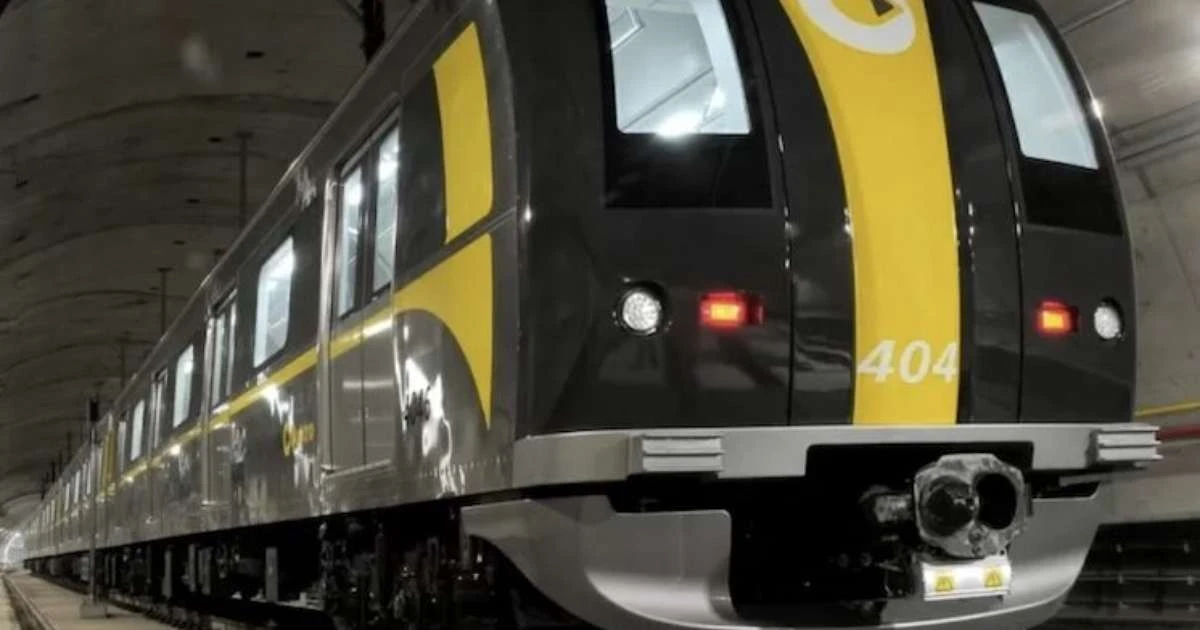 Casal é vítima de homofobia no Metrô de SP