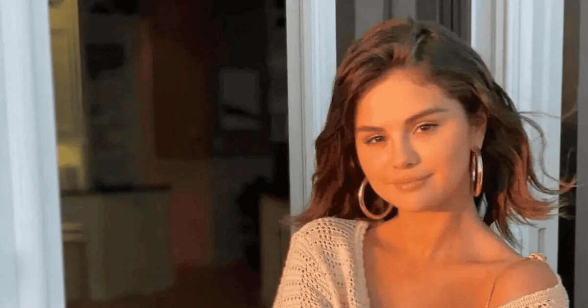 Selena Gomez vota antes da estreia de 