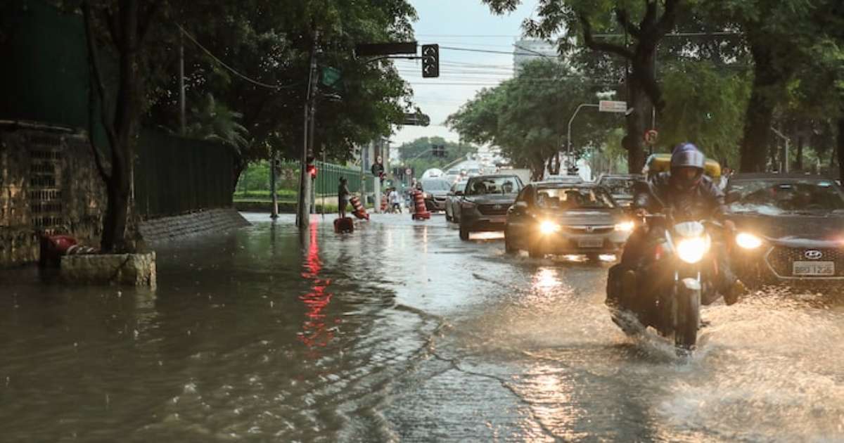 Frente fria traz chuva em SP com possibilidade de alagamentos na sexta-feira; veja previsão