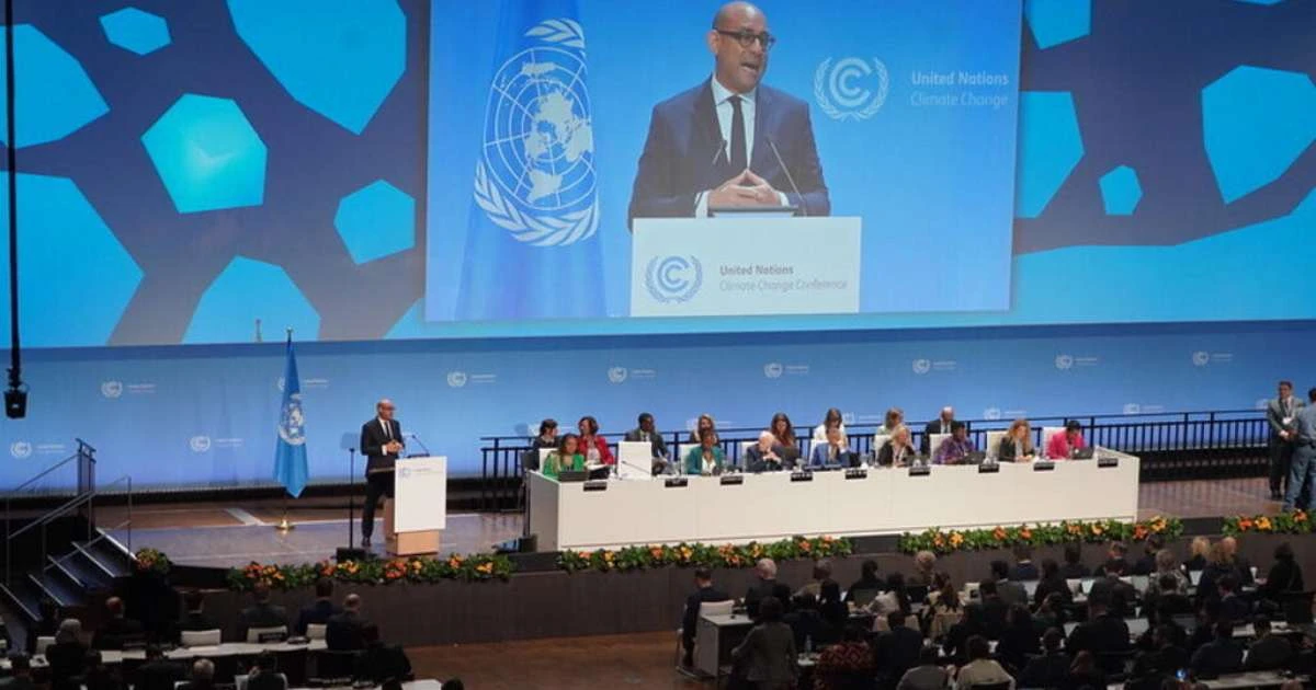 Crise em Ormuz entra nos debates preparatórios da COP31 sobre eletrificação