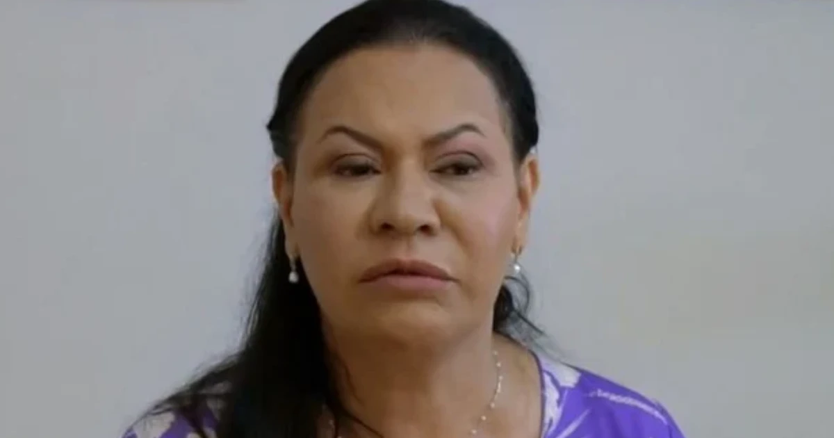Karla Sofía Gascón do sertanejo? Dona Ruth chama internauta de 'burra e ridícula' após questionamento sobre Marília Mendonça