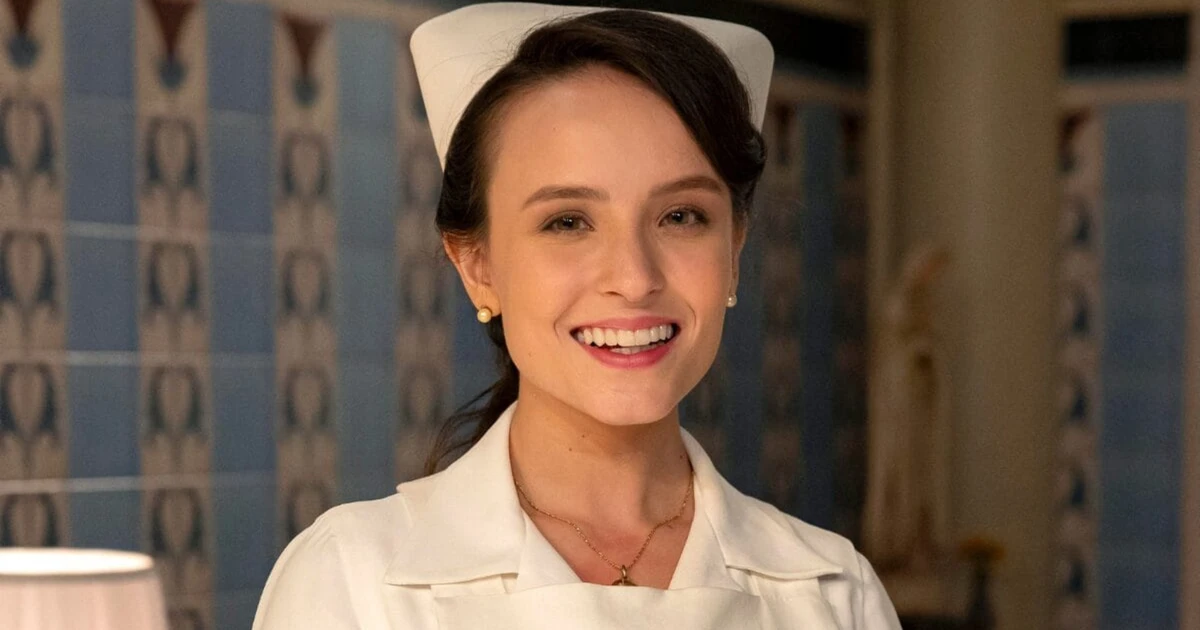 Larissa Manoela abre o coração ao falar sobre a importância de sua carreira: 'A arte me salvou'