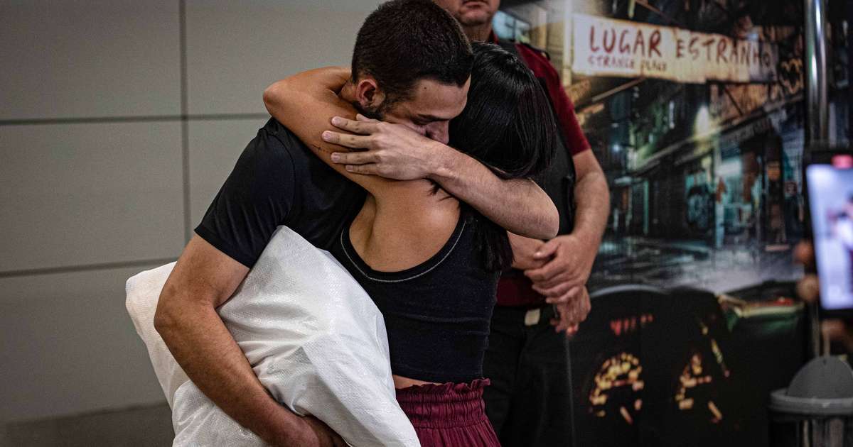 Mata-leão, problemas técnicos e falta de comida: os relatos dos brasileiros deportados dos EUA