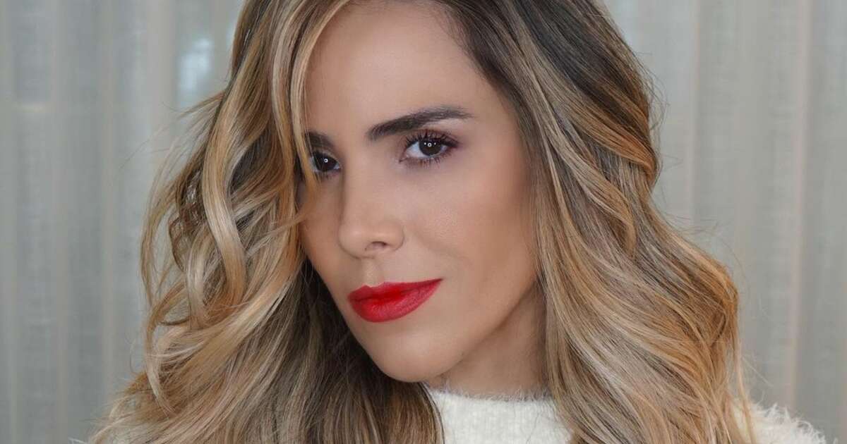 Mãe de dois, Wanessa Camargo aposta em look transparente e web reage: 'Essa cintura'