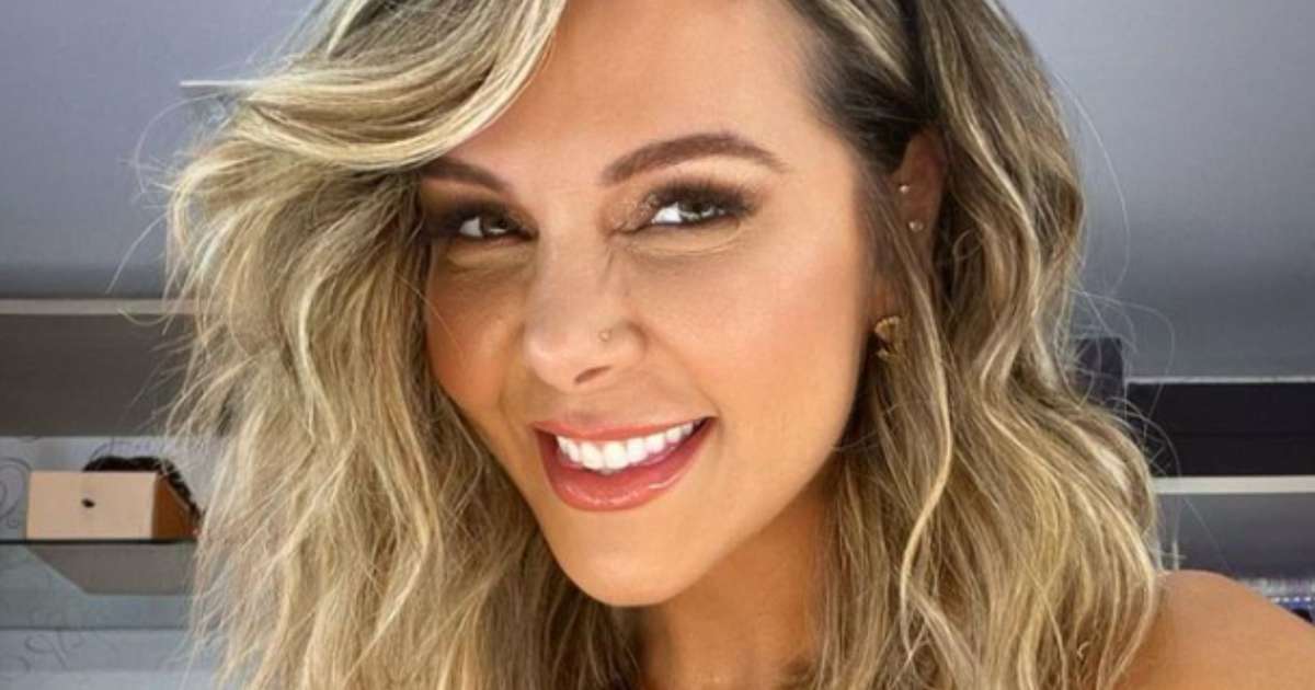 Já? Carla Perez revela se vai ser avó