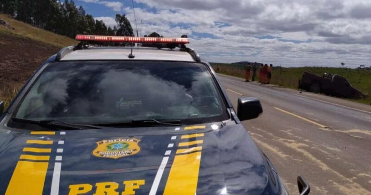 Mulher pede socorro e é resgatada pela PRF após agressão do pai em Vacaria