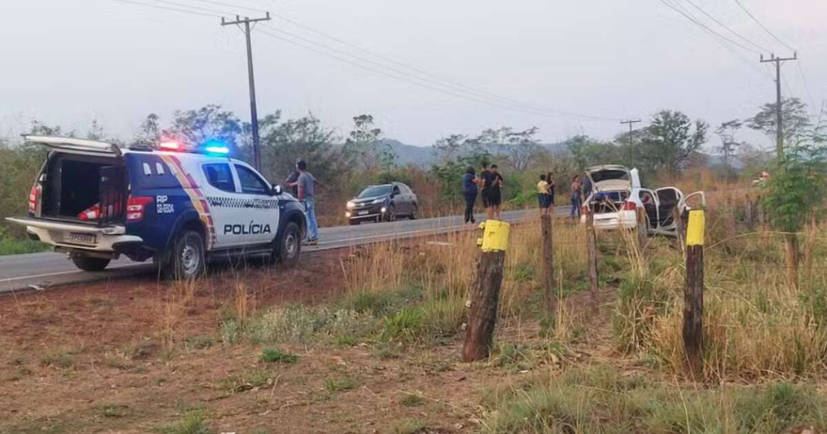 Motorista morre em acidente e irmão executa sobreviventes no MT