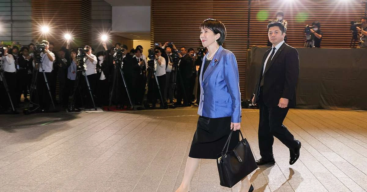 Ex-baterista de Heavy Metal, Sanae Takaichi faz história como primeira-ministra do Japão
