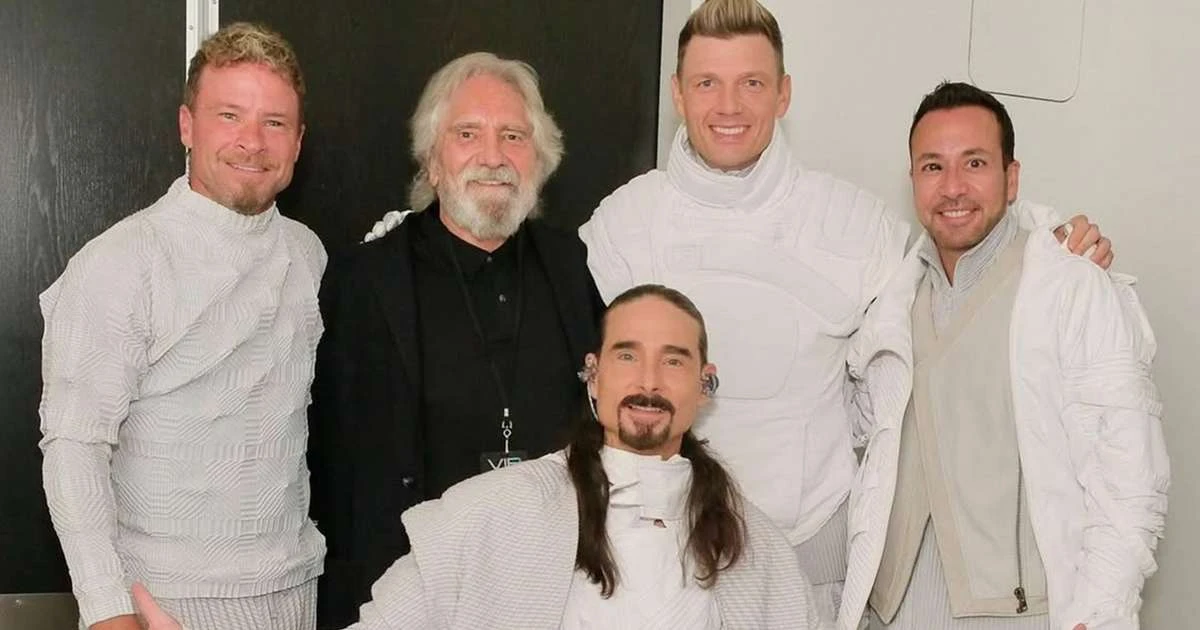 A divertida mensagem de Geezer Butler após encontro com Backstreet Boys