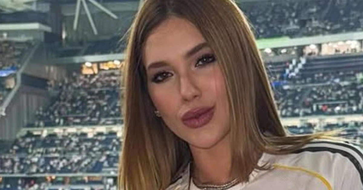 Assumiu? Look de Virginia para jogo de Vini Jr. choca a internet: 'Que isso...'