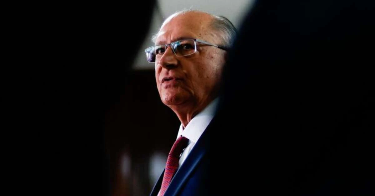 Alckmin critica Eduardo Bolsonaro por atrapalhar negociação com secretário dos EUA: 