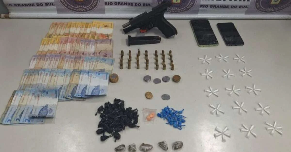 Brigada Militar flagra suspeito com pistola calibre .380, drogas e munições durante patrulhamento na Vila Conceição