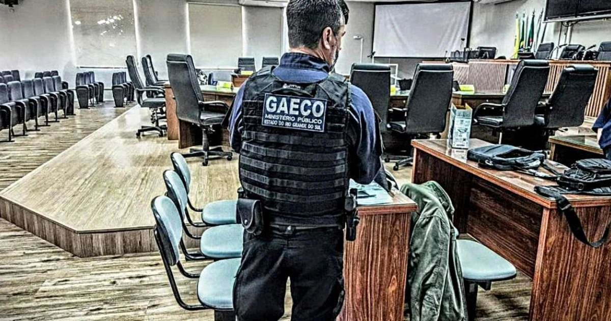 Funcionários fantasmas da Câmara de Guaíba ficavam menos de 10 minutos no trabalho