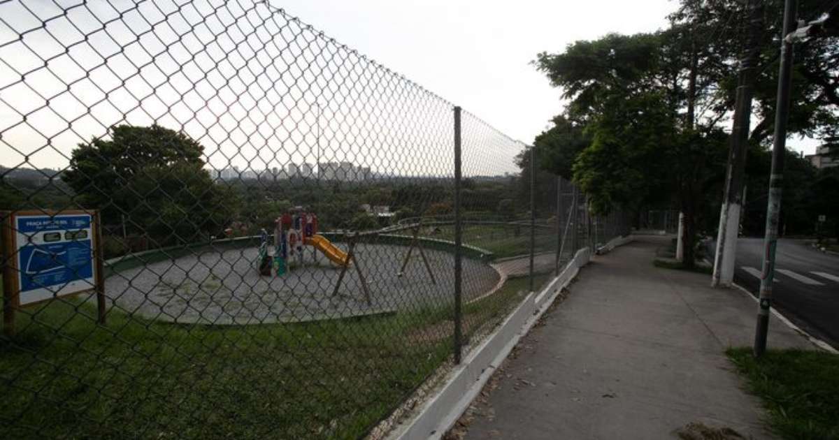 MP recomenda retirada de alambrados da Praça Pôr do Sol; entenda o motivo