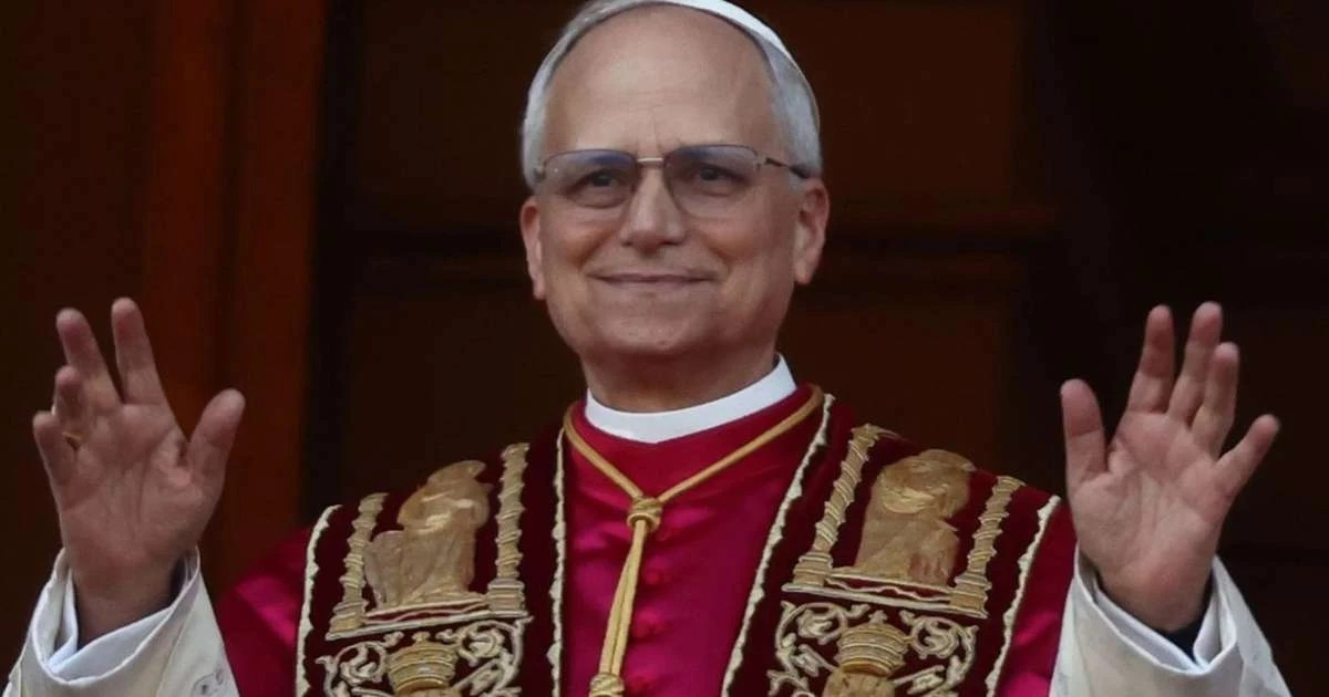 Após anúncio de Leão XIV como novo Papa, foto inédita de Robert Prevost tomando cerveja no Brasil viraliza na web. Veja!