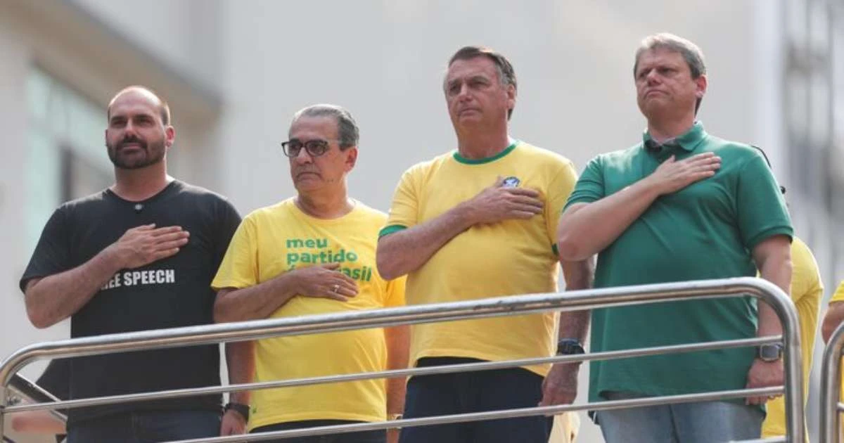 Malafaia repreende Bolsonaro por criticar Eduardo e defender Tarcísio: 'Queimar seu garoto, aí não'