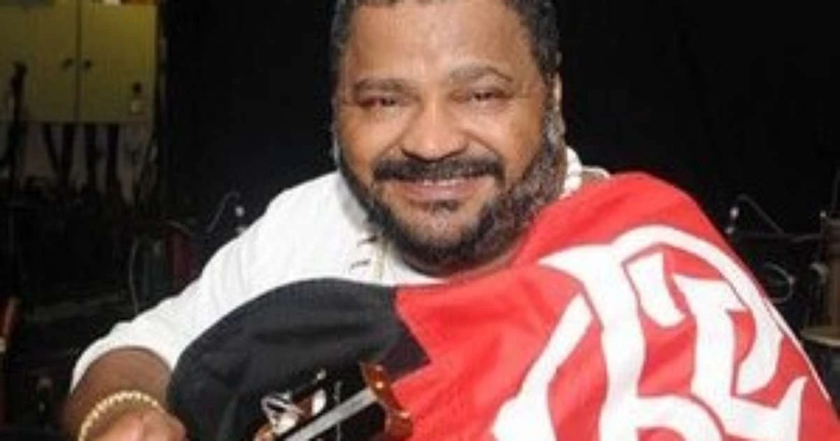 Arlindo Cruz era torcedor do Flamengo e já levou chinelada da mãe por causa do time