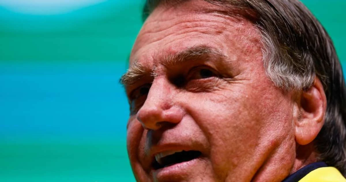 Bolsonaro diz que articula com senadores para barrar indicação feita por Lula ao STM