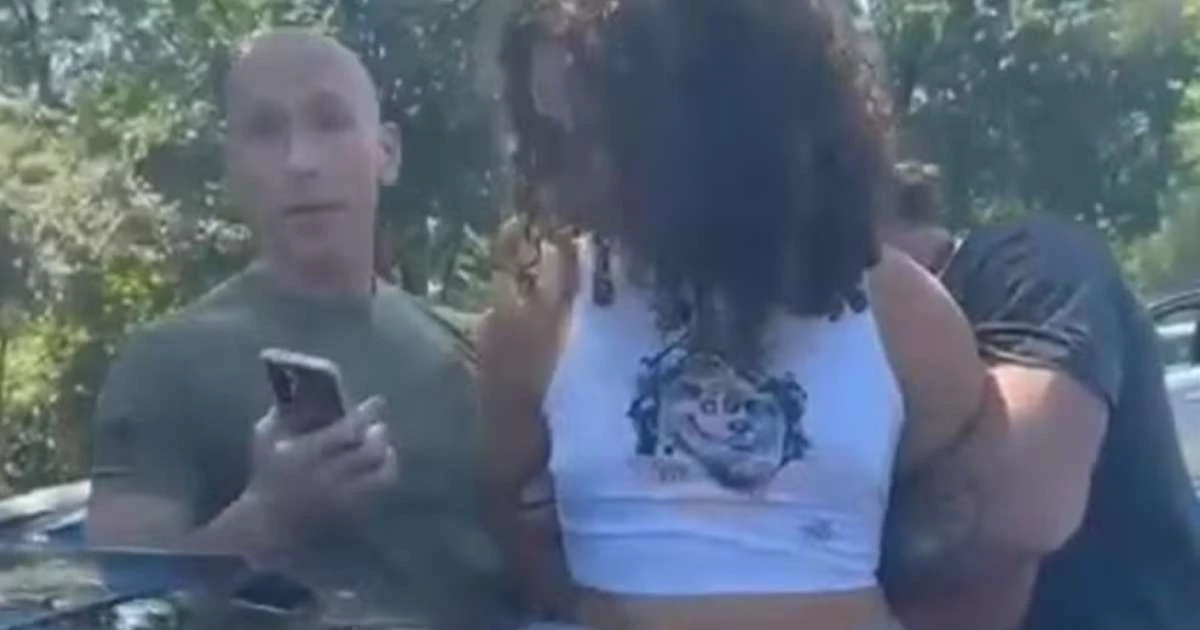 Brasileira trans é detida de forma violenta nos EUA por agentes à paisana, diz testemunha