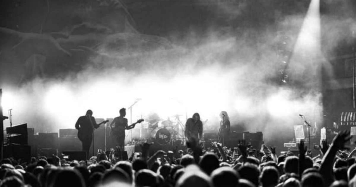 Nova taxa de compra de ingressos em show do My Chemical Romance gera reclamações; entenda