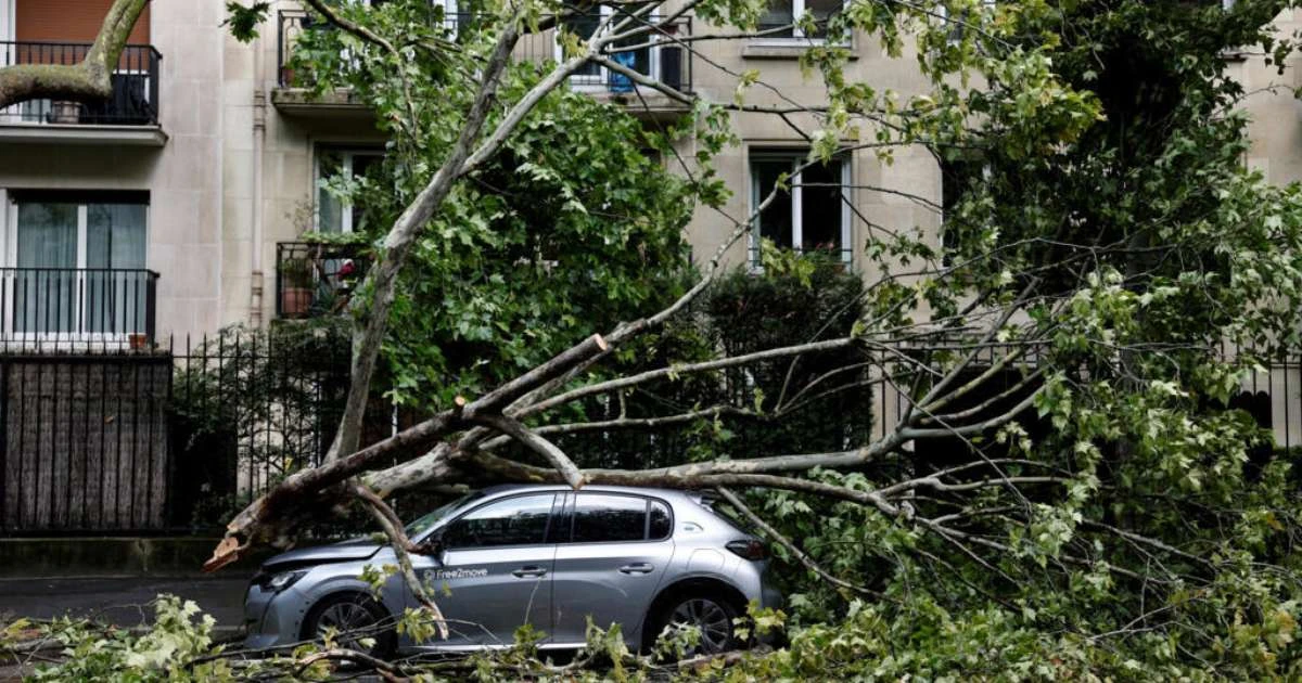 Tempestades provocam duas mortes na França e causam transtornos no tráfego aéreo e ferroviário