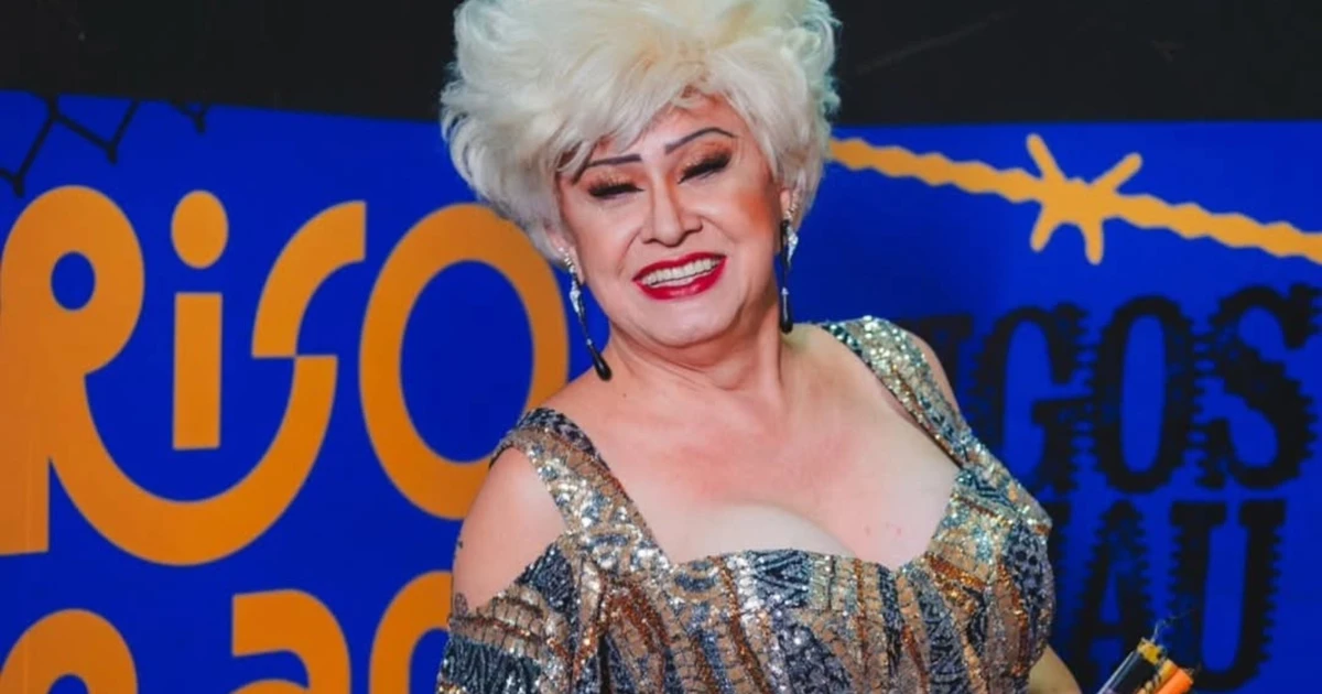 Nany People aparece de 'cara limpa' e 'desmontada' em vídeo