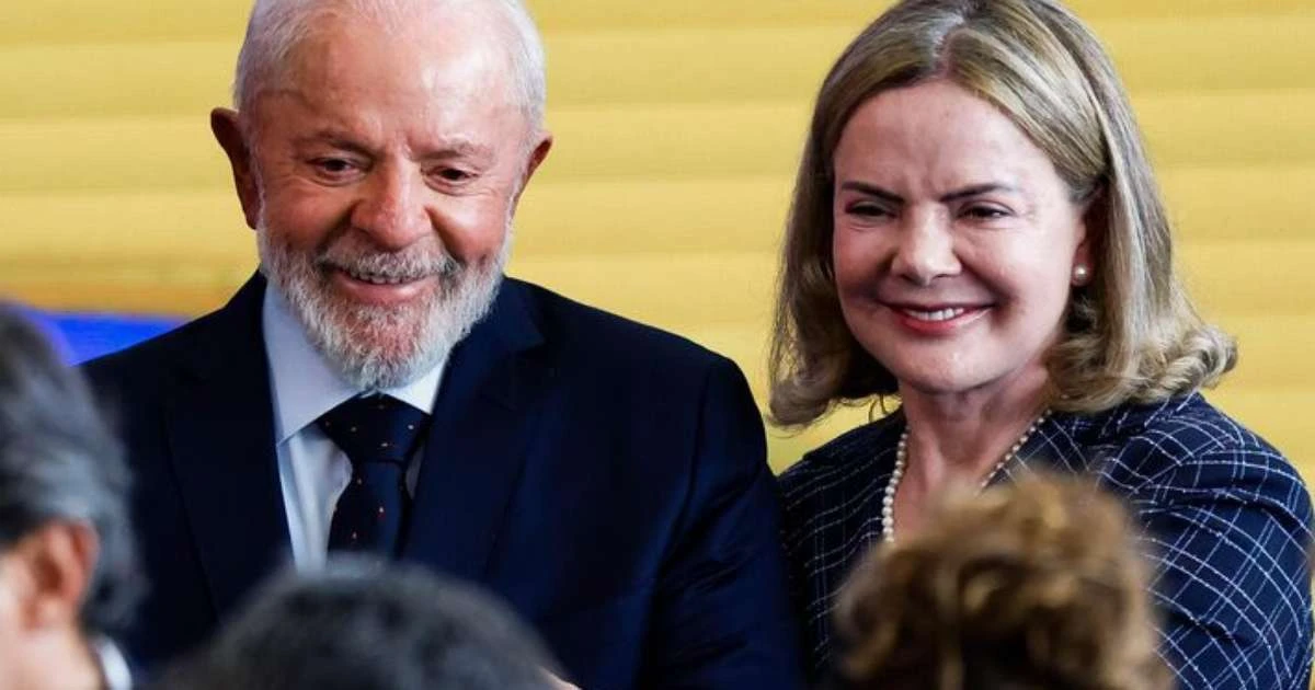 Gleisi diz que não vê outra opção na esquerda a não ser Lula para 'ganhar da extrema direita'