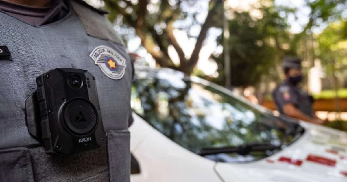 Empresa ganha pregão e câmera de uniforme de PM de São Paulo terá nova tecnologia; entenda