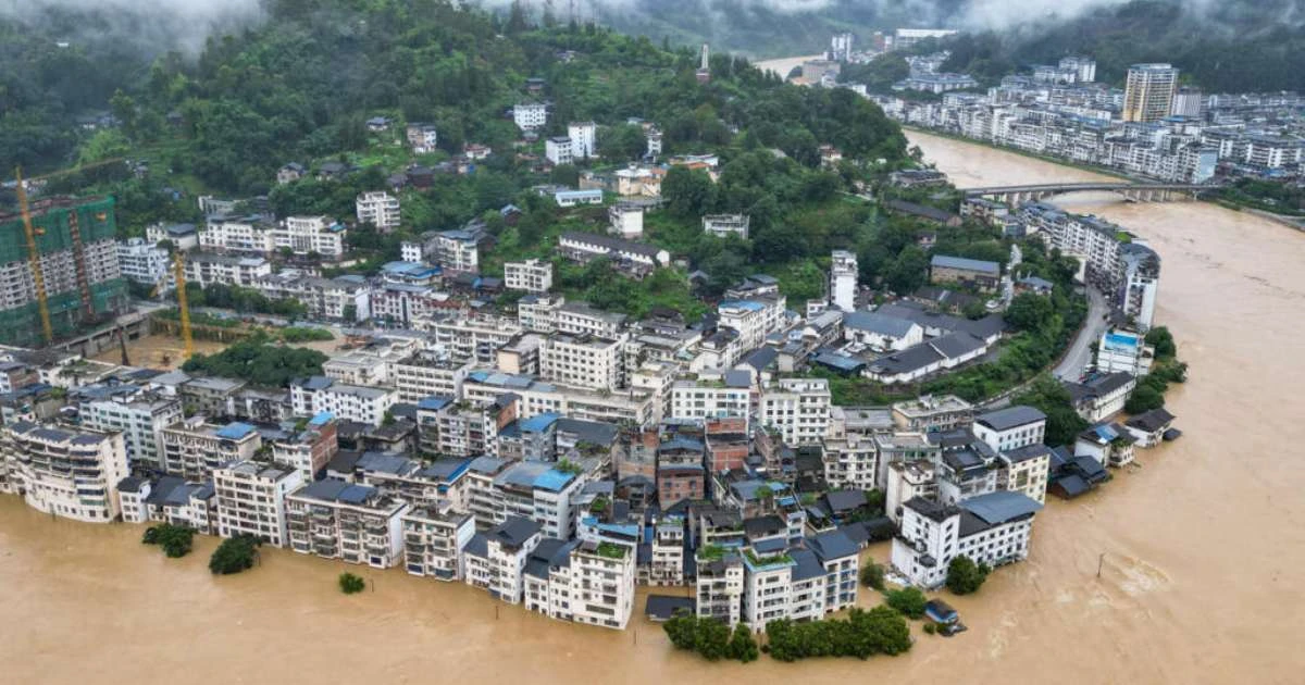 Enchentes provocam retirada de mais de 80 mil pessoas no sudoeste da China