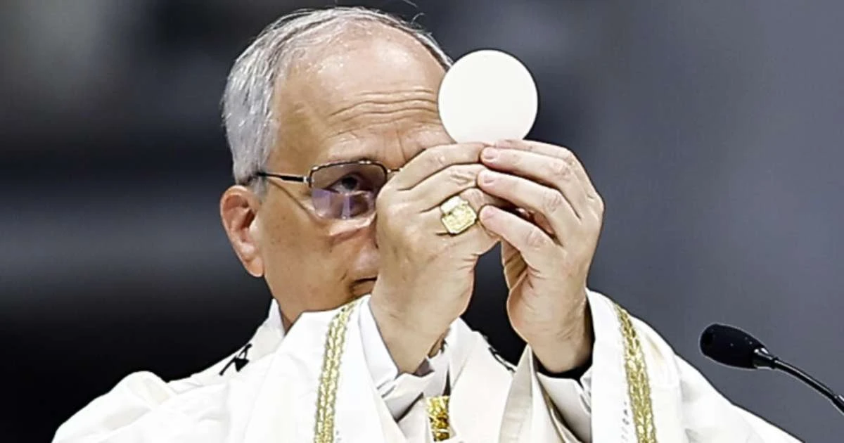 Papa afirma que esporte 'é um meio de construir a paz'