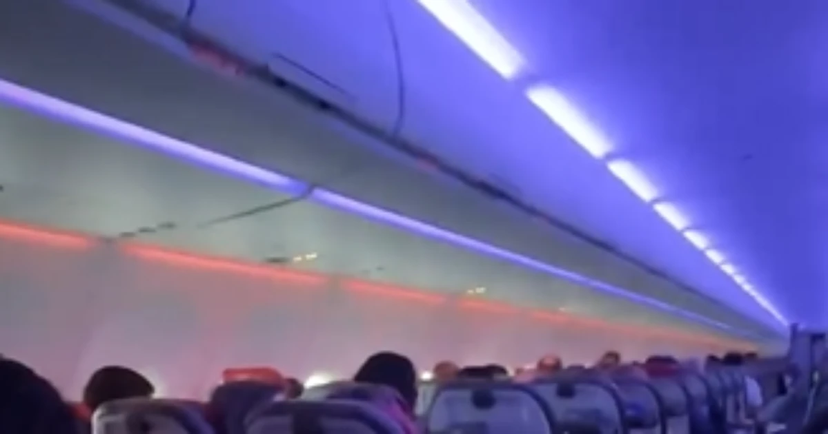 Avião é atingido por granizo e forte turbulência causa pânico em Chapecó (SC)